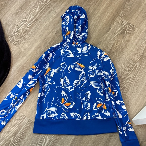 Adidas Sweater - Picture 4 of 4